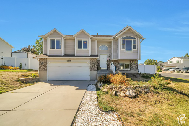 Mineral Mount Dr, West Jordan, UT 84081
