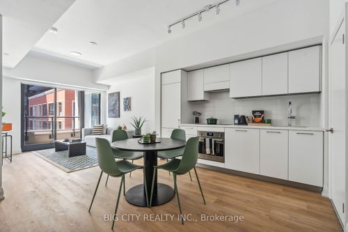 305-36 Brentcliffe Rd, Toronto, ON, M4G0E1 | Card Image