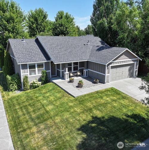 952 Highland Road, Walla Walla, WA, 99362 | Card Image