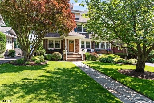 11 Windsor Pl, Montclair, NJ, 07043-1109 | Card Image