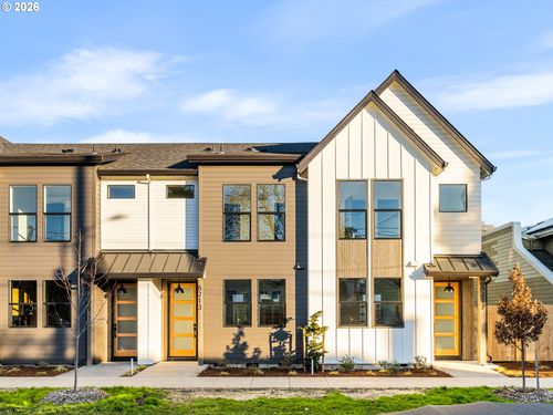 6213 Ne Stanton St, Portland, OR, 97213-4629 | Card Image