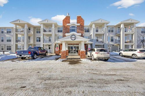 205-4500 50 Ave, Olds, AB, T4H1X5 | Card Image