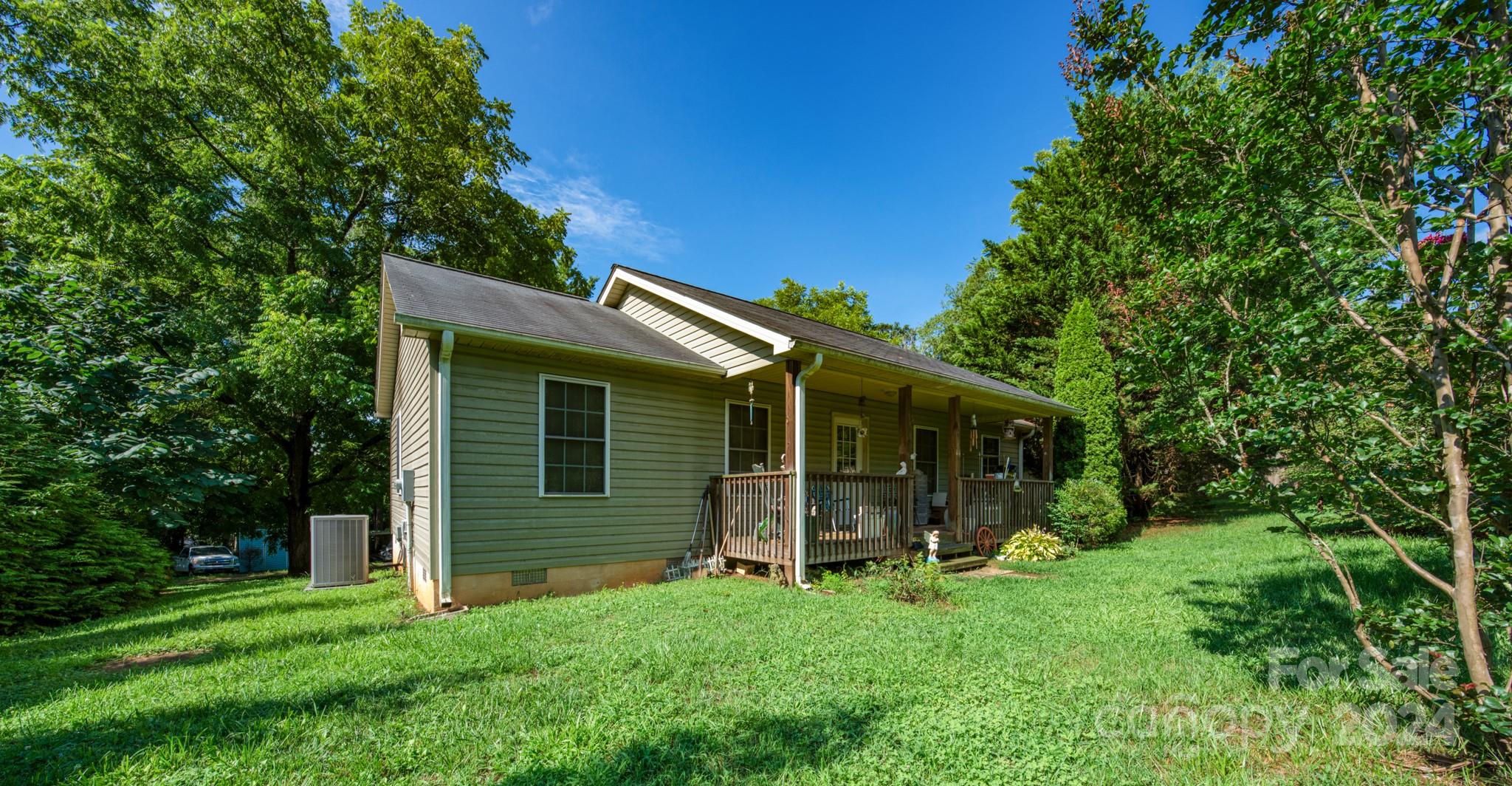 Fieldtop Ln, Arden, NC 28704
