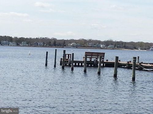 11 River Dr, TOMS RIVER, NJ, 08753-7028 | Card Image