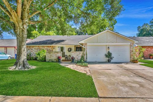 15611 Alta Mesa Dr, Houston, TX, 77083-1266 | Card Image