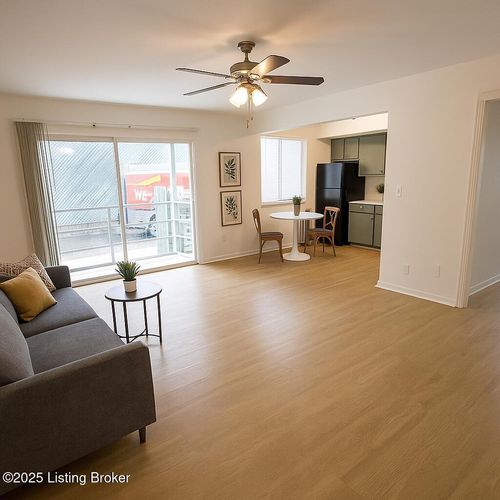 d3-2505 Brownsboro Rd, Louisville, KY, 40206-2329 | Card Image