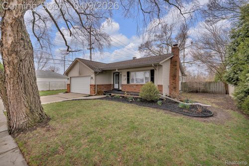 714 9th St, Wyandotte, MI, 48192-2639 | Card Image