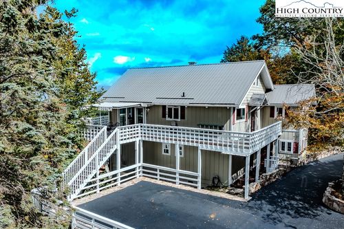 206 Pinnacle Ridge Rd, Beech Mountain, NC, 28604-8158 | Card Image