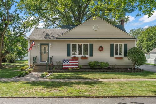 710 Elliott St, Beecher, IL, 60401-6660 | Card Image