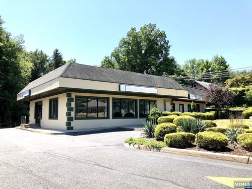 173 Old Tappan Rd, Old Tappan, NJ, 07675-7042 | Card Image