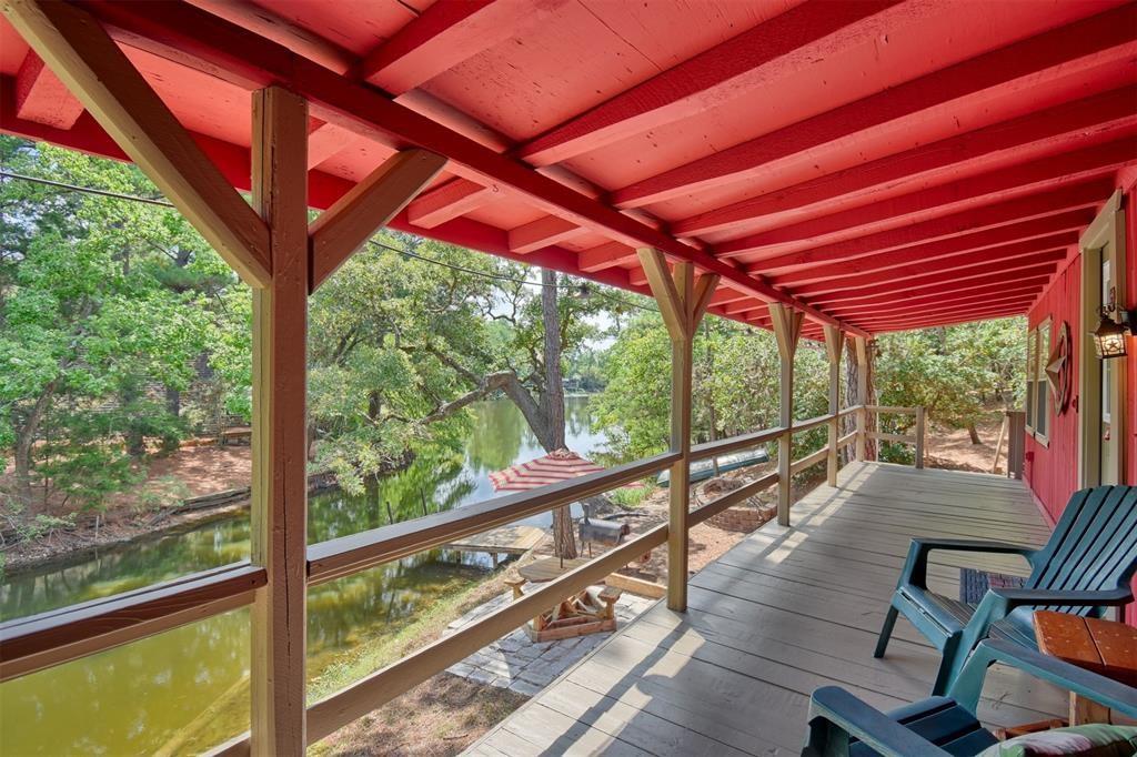 Clear Lake Dr, LA Grange, TX 78945