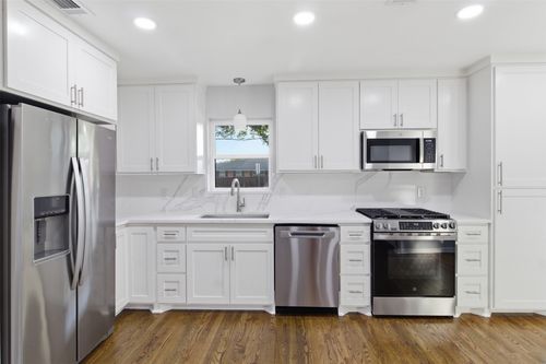 1905 Province Ln, Dallas, TX, 75228-3751 | Card Image