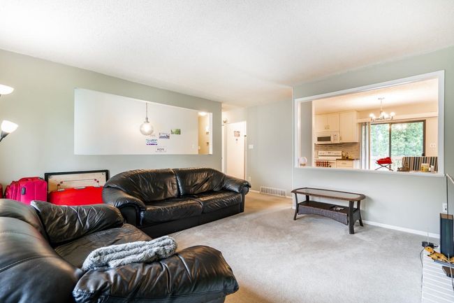 6770 128b Street, House other with 3 bedrooms, 2 bathrooms and null parking in Surrey BC | Image 4
