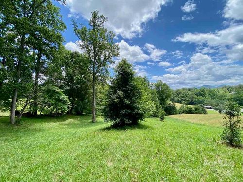 59-48 Sweet Fern Pkwy, Asheville, NC, 28804-0092 | Card Image
