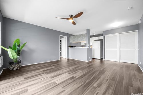 1r-46-1065 Emepela Way, Kaneohe, HI, 96744-3975 | Card Image