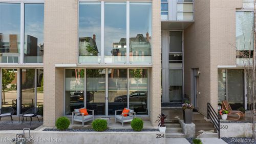 284 Alfred St, Detroit, MI, 48201-3123 | Card Image