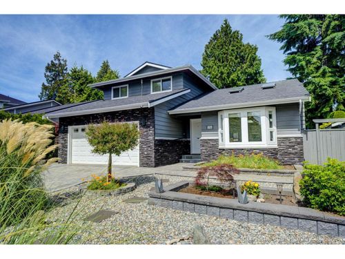 1786 142 St, Surrey, BC, V4A6G7 | Card Image