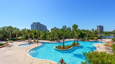 Luau at Sandestin | Image 1