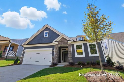 104 S Inneswood Ln, Mooresville, NC, 28115-0316 | Card Image