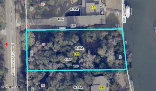 150 Arborvitae Dr, Pine Knoll Shores, NC, 28512-6200 | Card Image