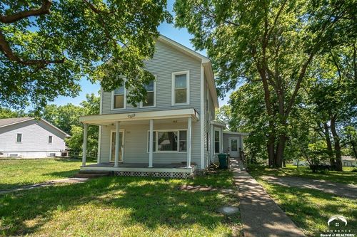 925 Frazier St, Valley Falls, KS, 66088-1154 | Card Image