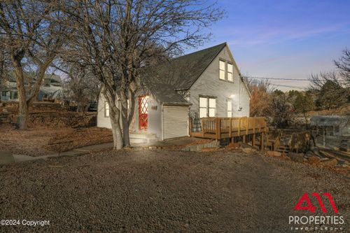 417 S Summit Ave, Newcastle, WY, 82701-2232 | Card Image