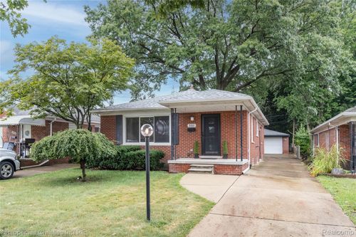 5661 Hubbell Street, Dearborn Heights, MI, 48127 | Card Image