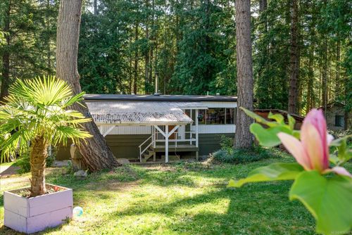 970 Carmen Cres, Gabriola Island, BC, V0R1X2 | Card Image