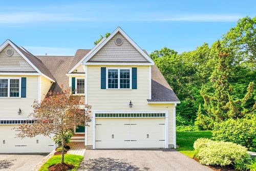 2-2 Trevor Ln, Hopkinton, MA, 01748-3227 | Card Image