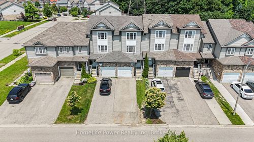 91 Red Clover Cres, Kitchener, ON, N2E4G7 | Card Image