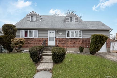 120-31 Francis Lewis Blvd, Cambria Heights, NY, 11411-2027 | Card Image