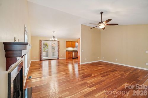 210 S River Glen Dr, Morganton, NC, 28655-6412 | Card Image