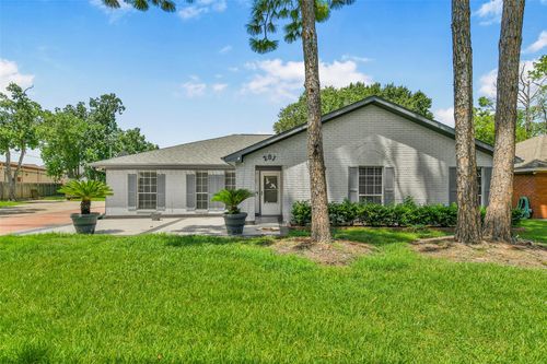 201 Amber Ln, League City, TX, 77573-1801 | Card Image