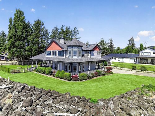 30 Cherry St W, Chinook, WA, 98614-1303 | Card Image