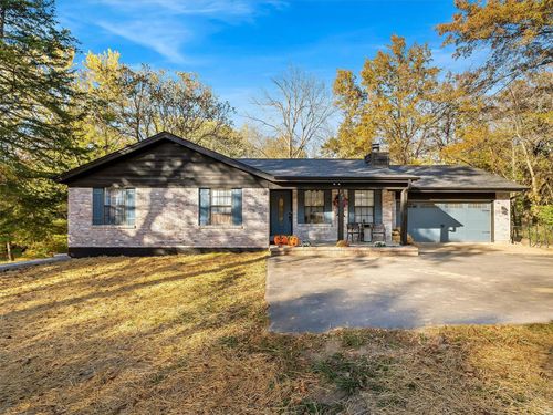 575 E Villa Ridge Rd, Villa Ridge, MO, 63089-2023 | Card Image