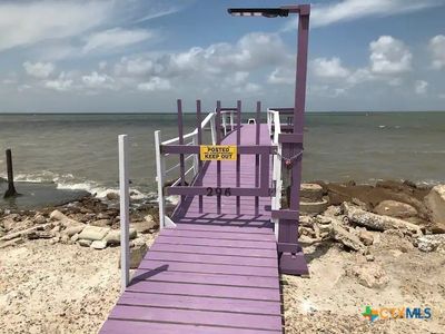 296 S Ocean Drive, House other with 2 bedrooms, 2 bathrooms and null parking in Port Lavaca TX | Image 1