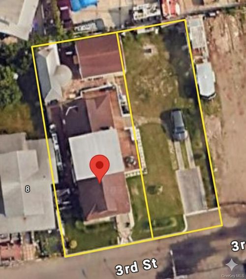 10 3rd St, Rosedale, NY, 11422-3117 | Card Image