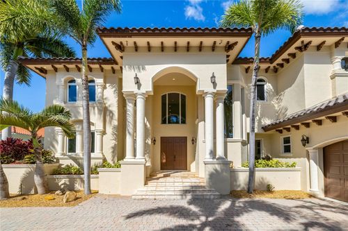 129 Gavilan Ave, Coral Gables, FL, 33143-6557 | Card Image