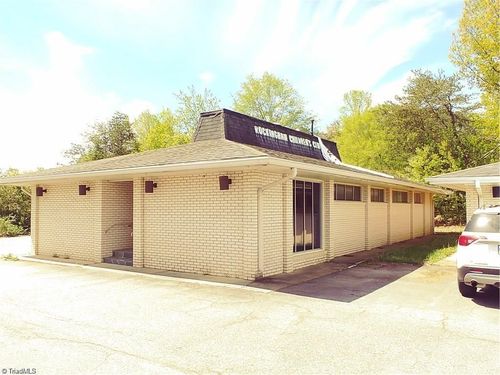 705 S Van Buren Rd, Eden, NC, 27288-5321 | Card Image