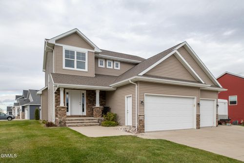 1218 Salmon St, Bismarck, ND, 58503-9073 | Card Image