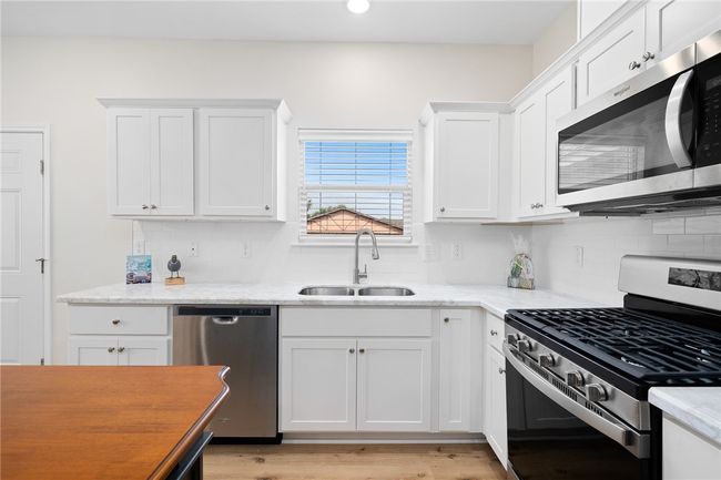 122 Lavaca Cir, House other with 3 bedrooms, 3 bathrooms and null parking in Rockport TX | Image 13