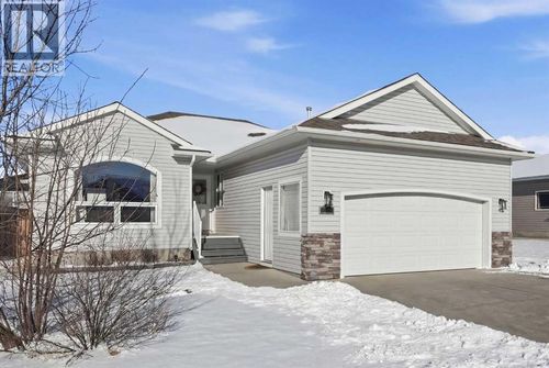 534 Hillview Gate, Strathmore, AB, T1P1Z6 | Card Image