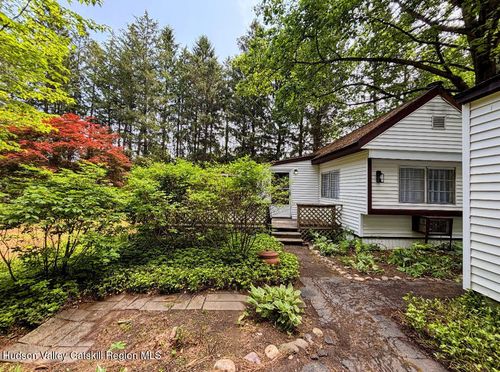 43 Pine Rd, Elizaville, NY, 12523-1569 | Card Image