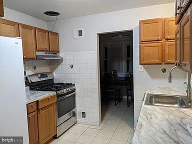 Residential Lease in ARLINGTON 5