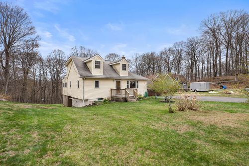 11 Birch Ter, Pawling, NY, 12564-2323 | Card Image