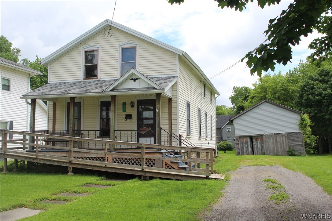 Pearl St, Attica, NY 14011