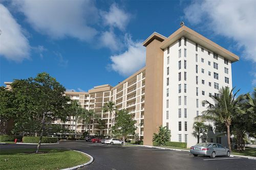 apt-211-3051 N Course Dr, Pompano Beach, FL, 33069-3375 | Card Image