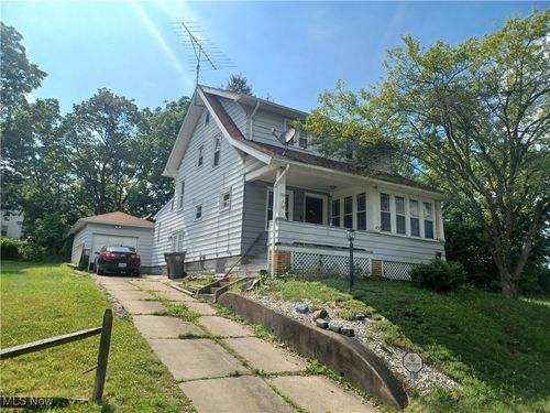 130 N Portland Ave, Youngstown, OH, 44509-2423 | Card Image