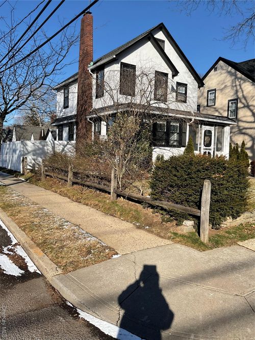 671 Stanton Ave, North Baldwin, NY, 11510-1825 | Card Image