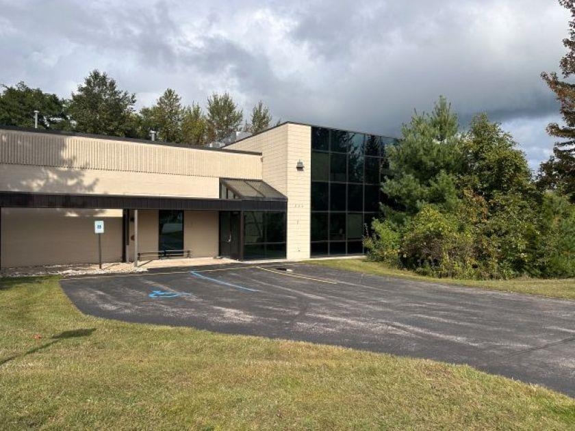 222 Industrial Park Dr, Elk Rapids, MI